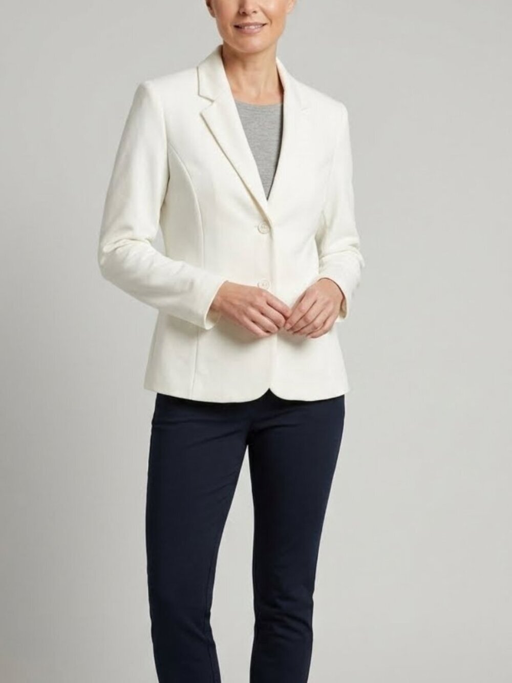 ⭐️ 5 for 20$! ⭐️ Cleo Off White Stretchy Blazer